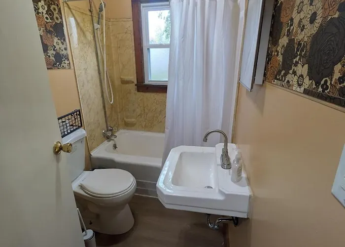Дом отдыха 3 Bed/1 Bath Close To Everything In Robinson