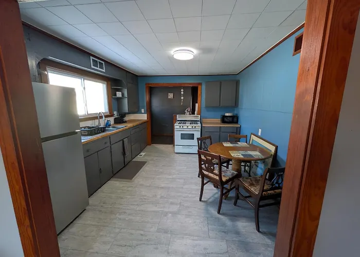 Дом отдыха 3 Bed/1 Bath Close To Everything In